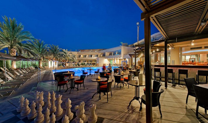 Minos Hotel