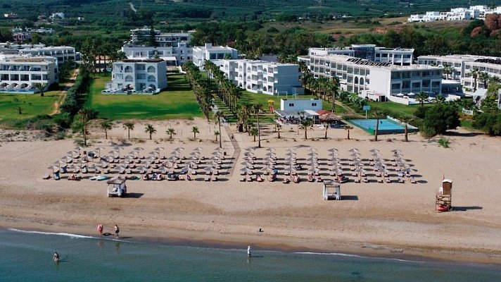 Delfina Tropic Beach