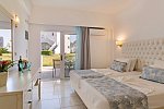Delfina Tropic Beach