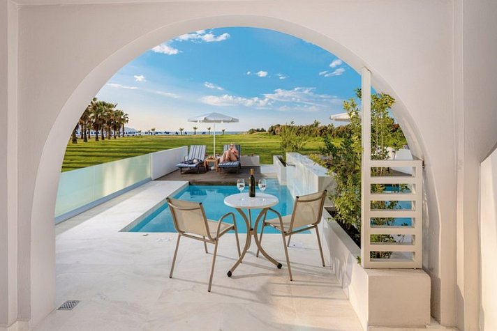 Delfina Tropic Beach