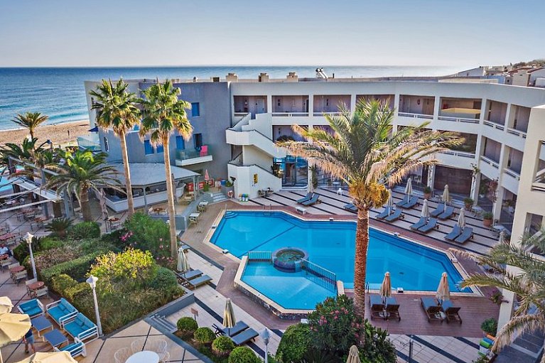Pearl Beach Hotel