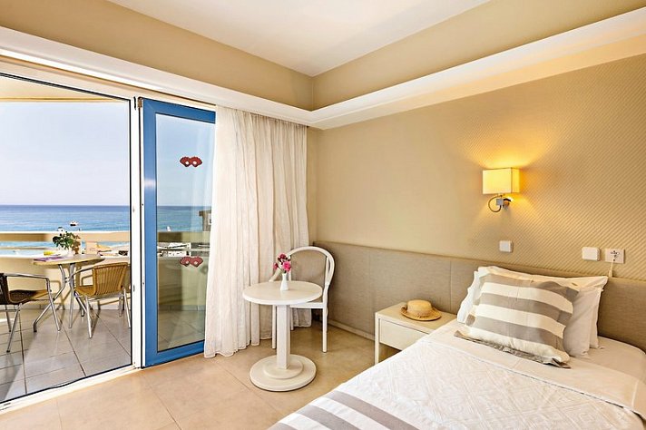 Pearl Beach Hotel