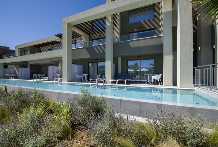 Myrion Beach Resort