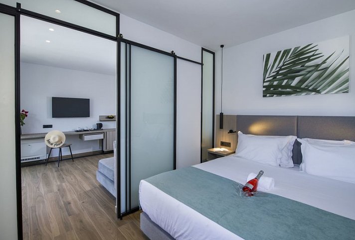 Myrion Beach Resort