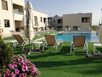 Carisa Suites & Apartments