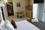 Carisa Suites & Apartments
