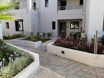 Carisa Suites & Apartments