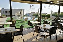 Carisa Suites & Apartments