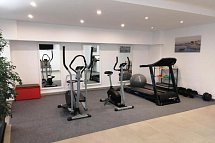 Carisa Suites & Apartments