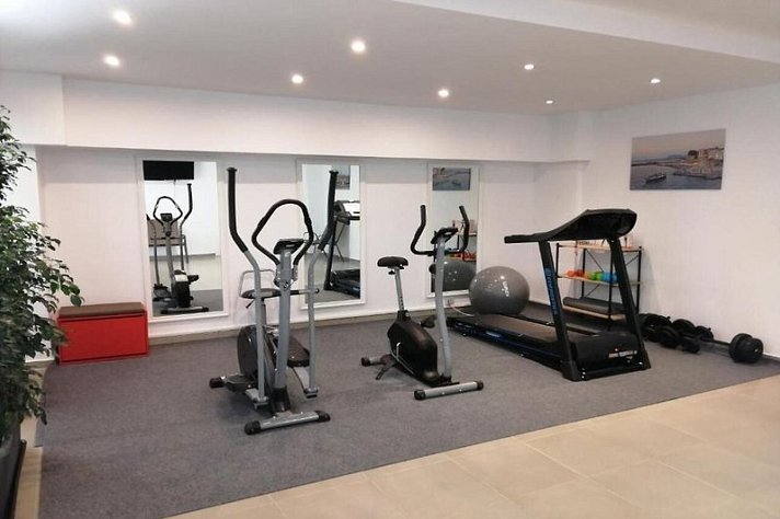 Carisa Suites & Apartments