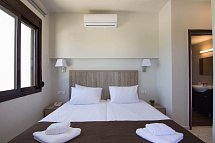 Carisa Suites & Apartments