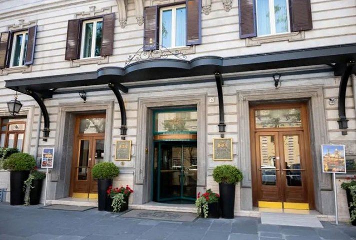 Mecenate Palace