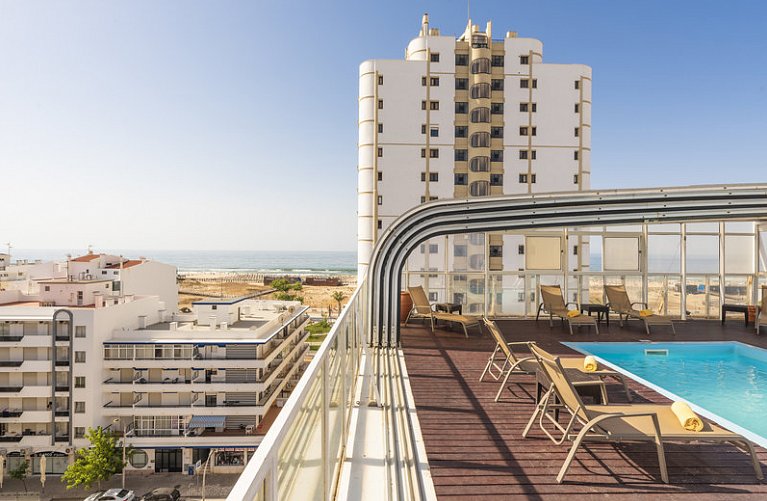 Baia Beach Hotel