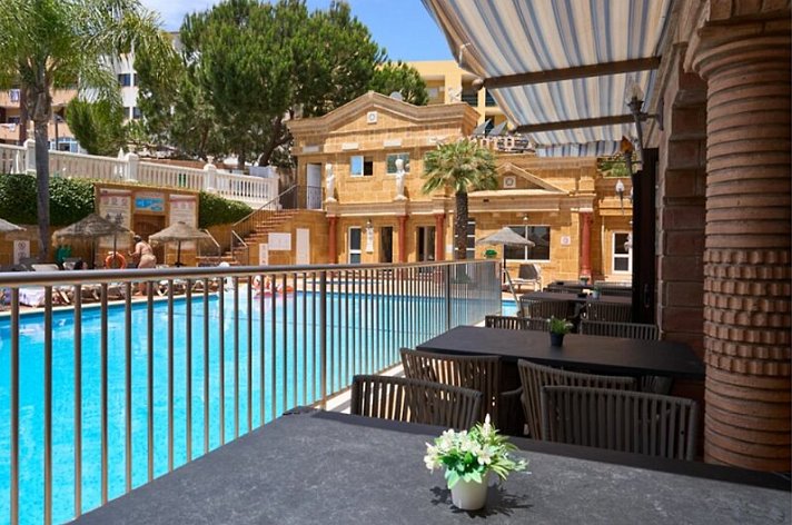 Choromar Apartments