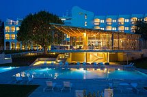OZADI Tavira Hotel