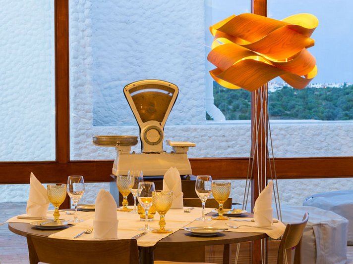 OZADI Tavira Hotel
