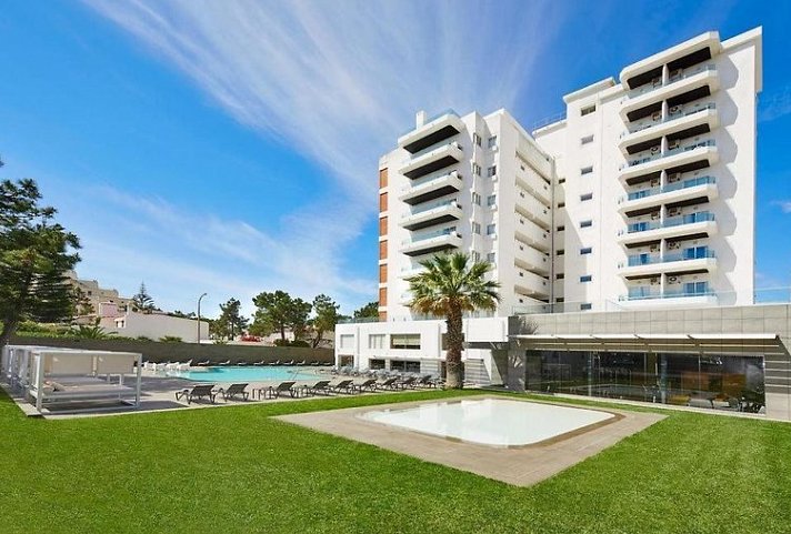 Alcazar Beach & SPA