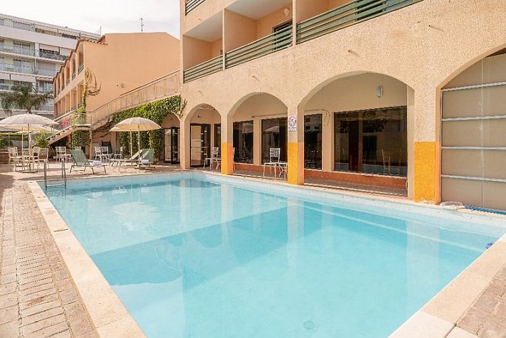 CasaBlanca Unique Hotel