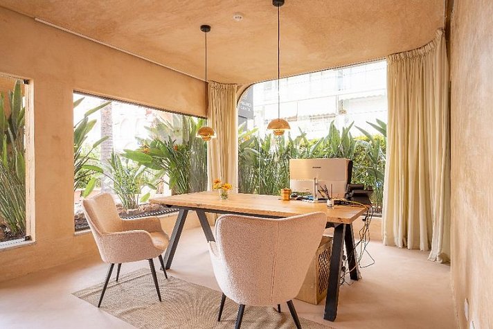 CasaBlanca Unique Hotel