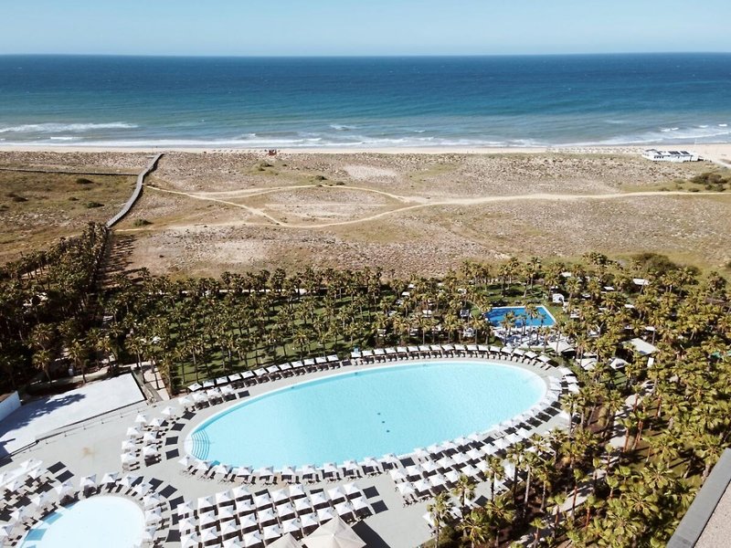 Wine & Books by the Sea Algarve Resort