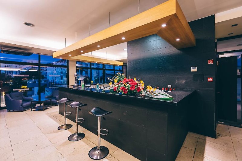 Muthu Raga Madeira Hotel