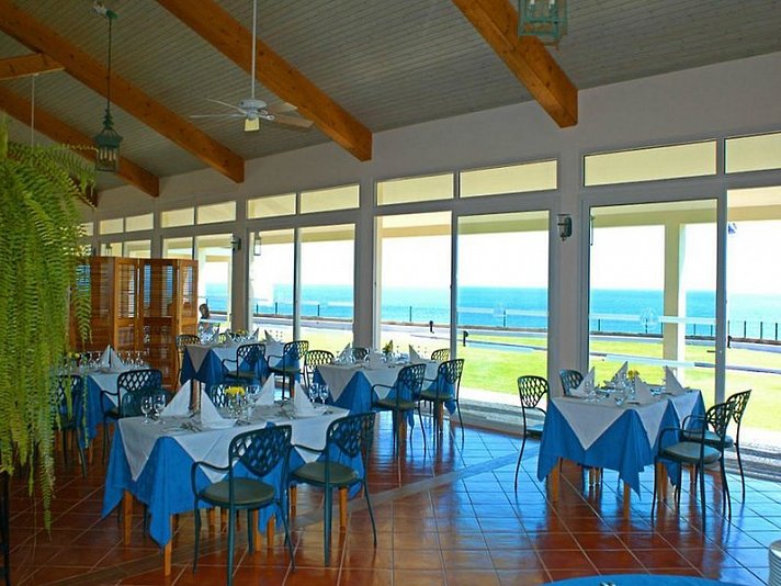 Albatroz Beach & Yacht Club