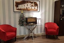 Santa Cruz Village Hotel