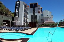 Santa Cruz Village Hotel