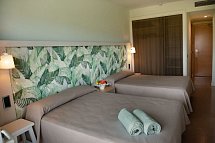 Caprici Beach Hotel & Spa