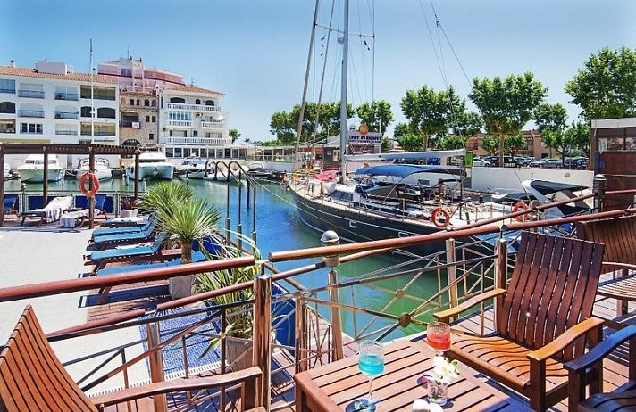 Port Salins
