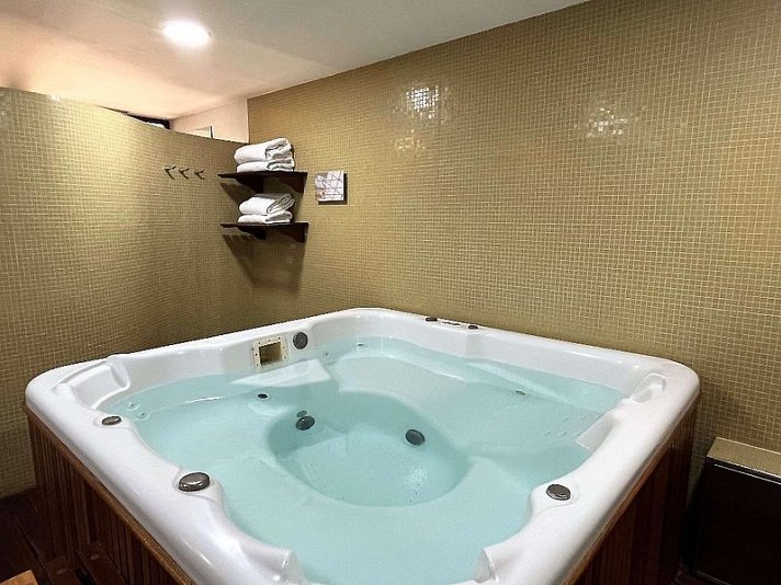 Hotel CMC Girona