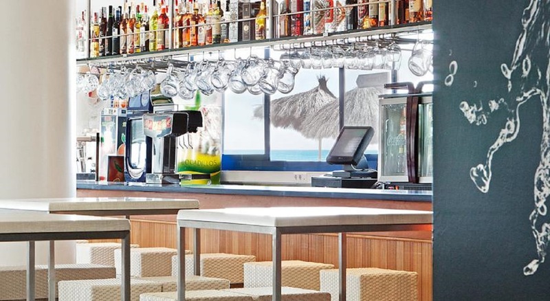 Tahiti Playa Hotel & Suites