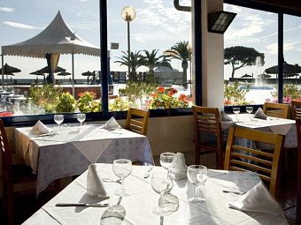 Tahiti Playa Hotel & Suites