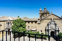 La Perla Granada Suites