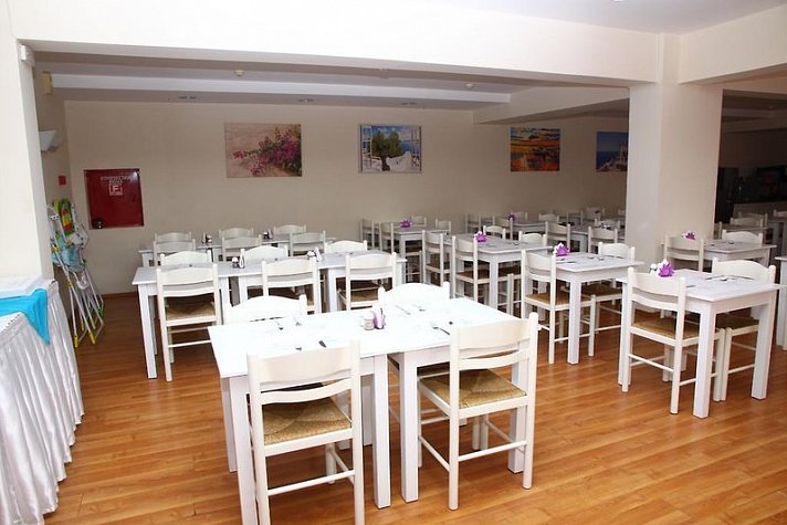 Triton Hotel