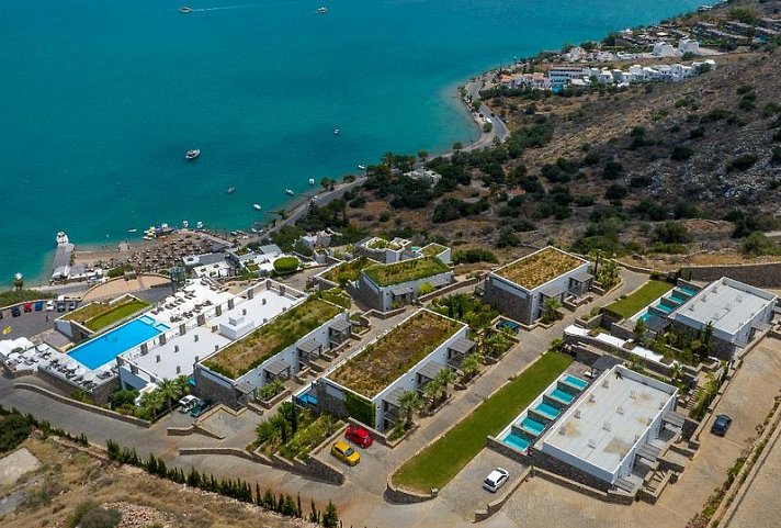 Royal Marmin Bay Boutique & Art Hotel