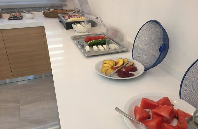 Voula Hotel & Apartments