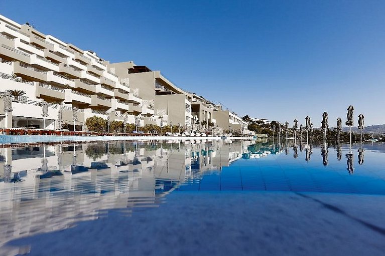 Blue Marine Resort & Spa Hotel