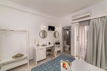 Roxani Hotel