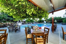 Roxani Hotel