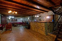 Stone Village Petrino Horio