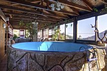 Stone Village Petrino Horio