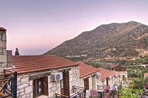 Stone Village Petrino Horio
