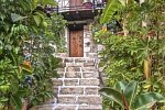 Stone Village Petrino Horio