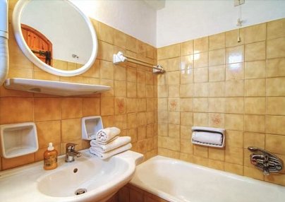 Adonis Hotel Agia Galini