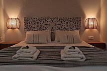 Niki Apartments