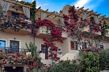 Niki Apartments