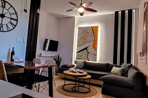 Niki Apartments