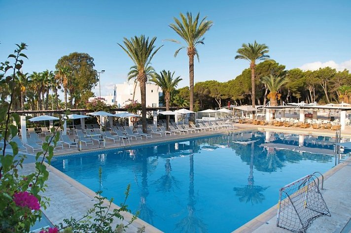 Cala Llenya Resort Ibiza