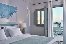 Aqua Blue Hotel